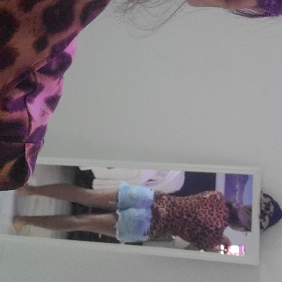 Express Design Studio leopard Print blouse Size S - Picture 4 of 7